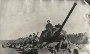 Uralský dobrovolnický tankový sbor - reda1ien