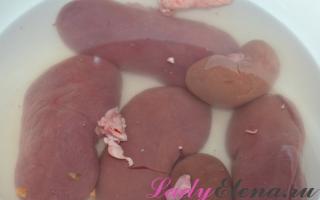 Cum să gătești corect rinichii de porc?