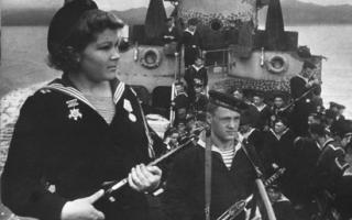 Евдокия Завалий — единственная девушка, командовавшая взводом морской пехоты